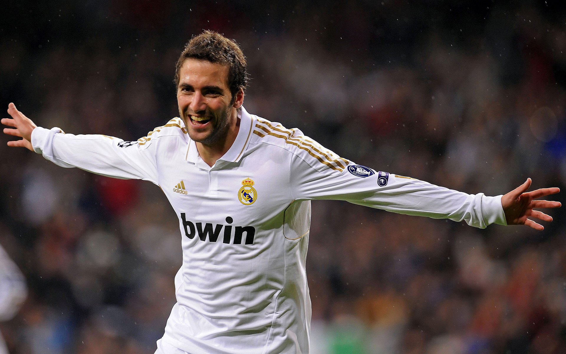 大巴黎备战欧冠淘汰赛,球员士气高昂,完胜莱比锡创历史,大巴黎终于打进欧冠决赛