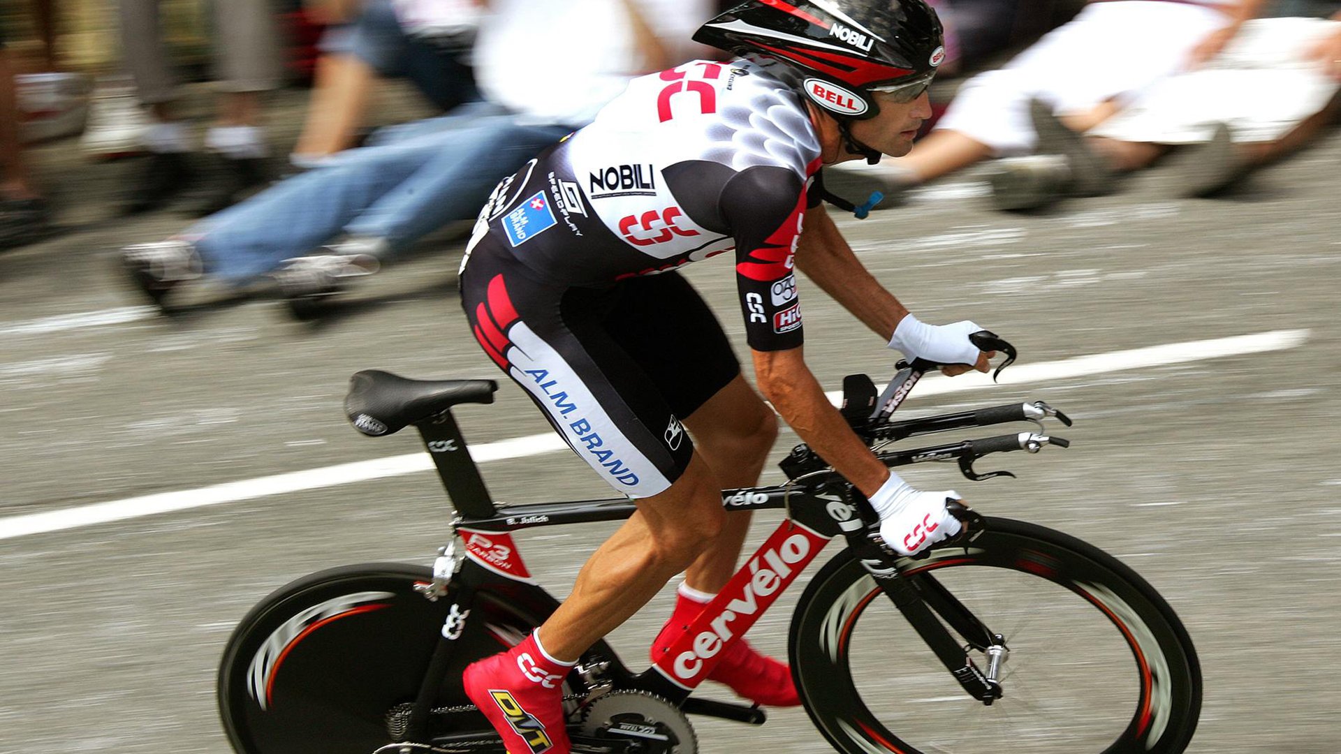 幽灵队阵容齐整，全员发挥稳定，获得胜利，幽灵队伍